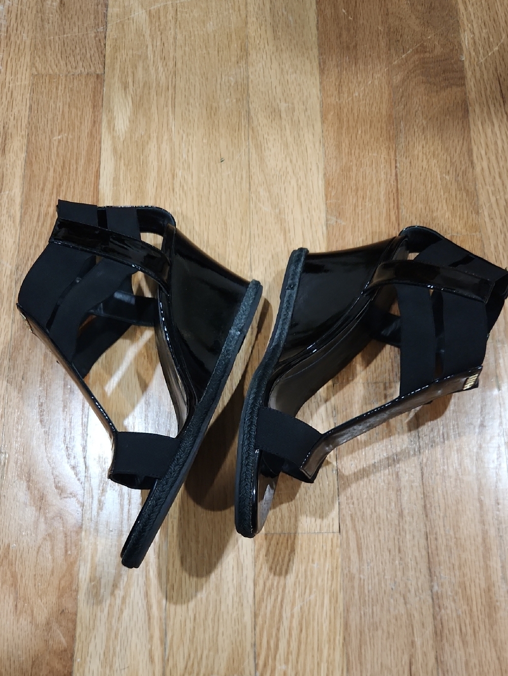 Fendi Black Patent & Elastic T-Strap High Heel Sandals - Picture 2 of 7